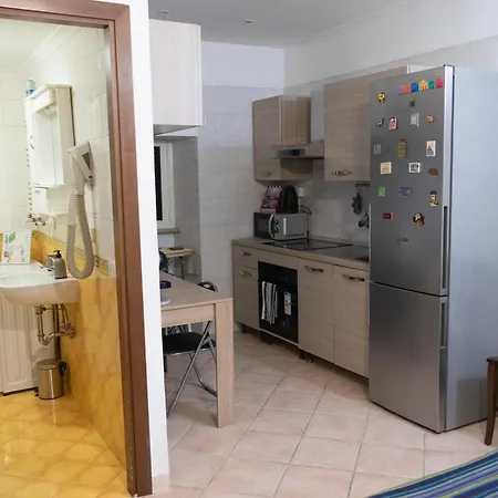 Casa Di Roberto - Metro E Servizi A Due Passi! * Roma
