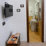 Casa Di Roberto - Metro E Servizi A Due Passi! Appartement *