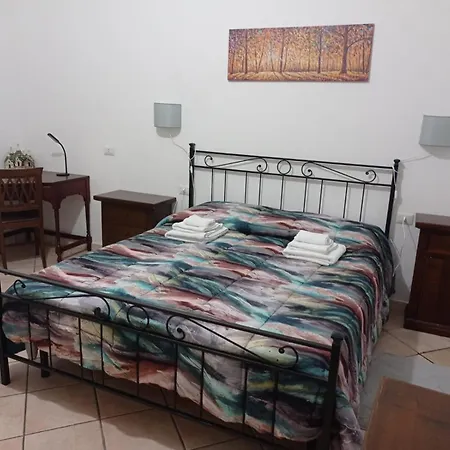 Casa Di Roberto - Metro E Servizi A Due Passi!
