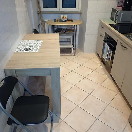 Casa Di Roberto - Metro E Servizi A Due Passi! *