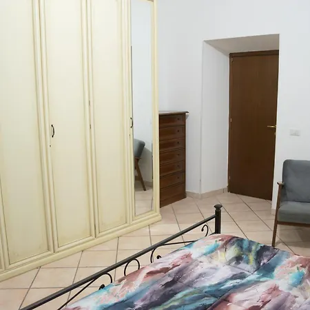 Apartment Casa Di Roberto - Metro E Servizi A Due Passi! *