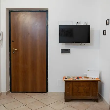 Casa Di Roberto - Metro E Servizi A Due Passi! Appartement *